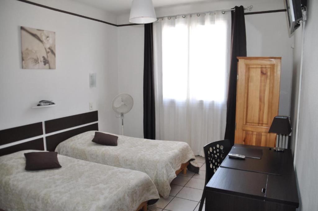 Hôtel Saint George - Resim 12