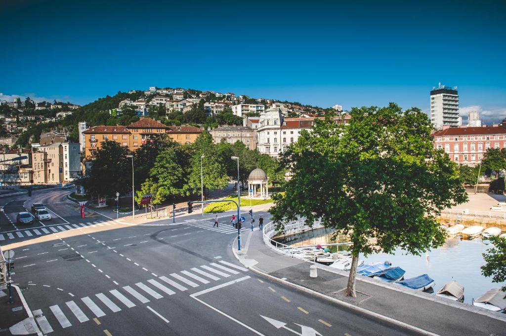 Výhľad na mesto Rijeka alebo výhľad na mesto priamo z apartmánu