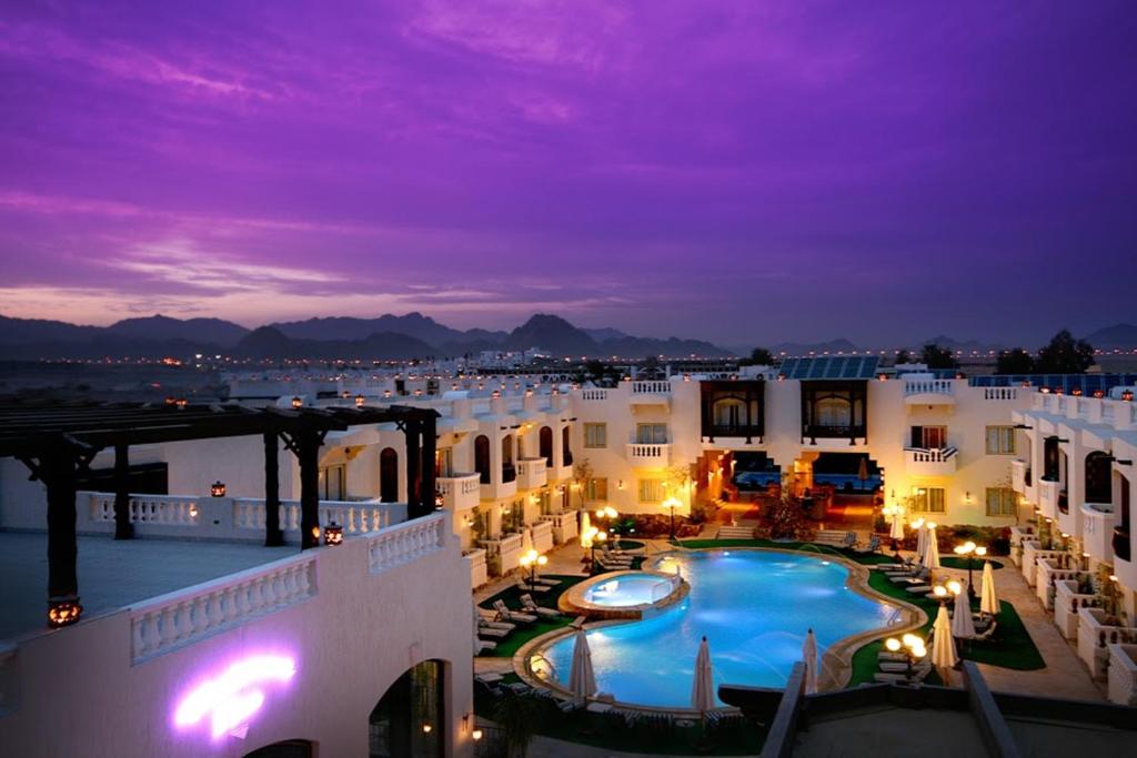 Bazén v ubytování Oriental Rivoli Hotel & Spa nebo v jeho okolí