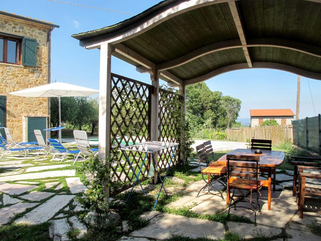 Vonkajšia záhrada v ubytovaní Holiday Home Rustico Cavernoso by Interhome