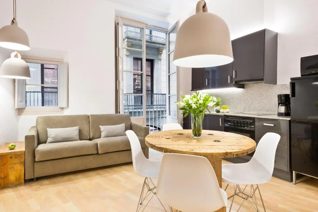 Ola Living CND Canuda, Barcelona, Spain