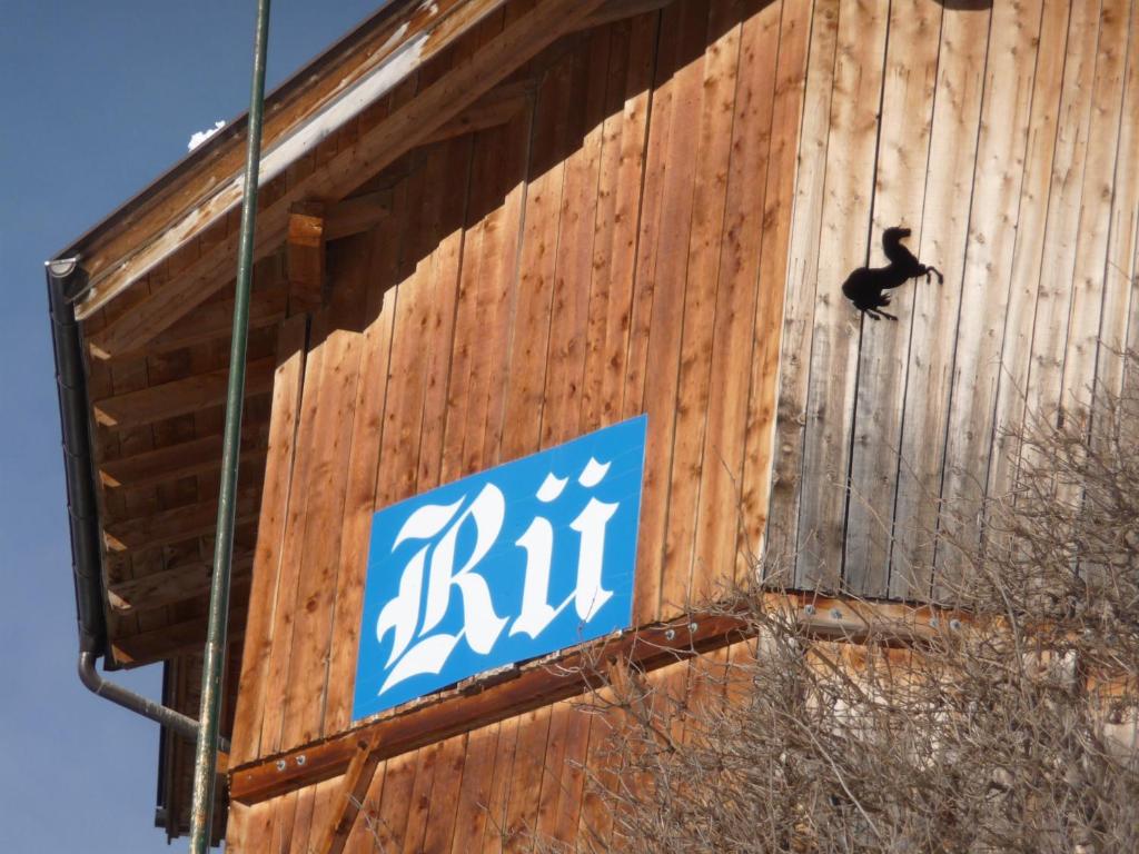 Certyfikat, podpis lub inny dokument wystawiony w obiekcie Lü de Rü