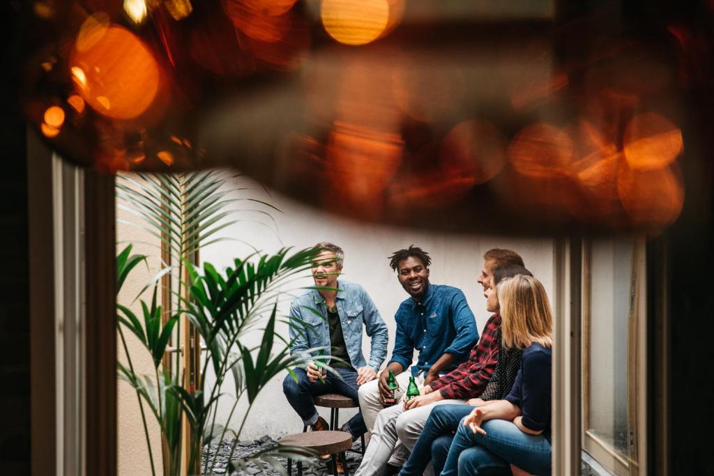 Monsieur Maurice - Resim 11