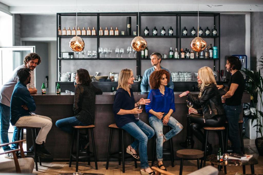 Monsieur Maurice - Resim 7