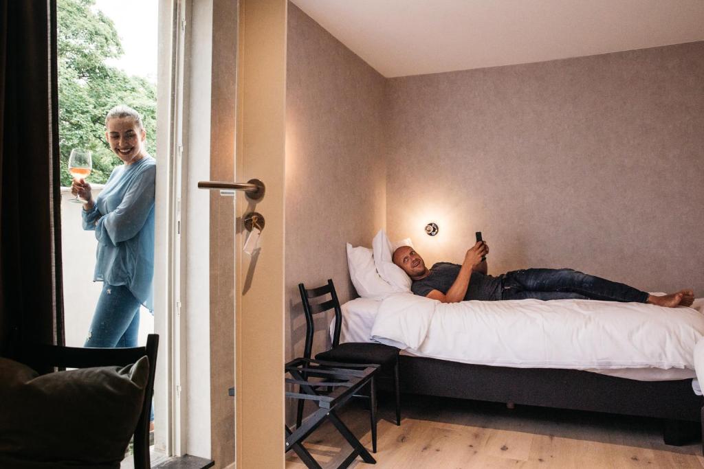 Monsieur Maurice - Resim 19