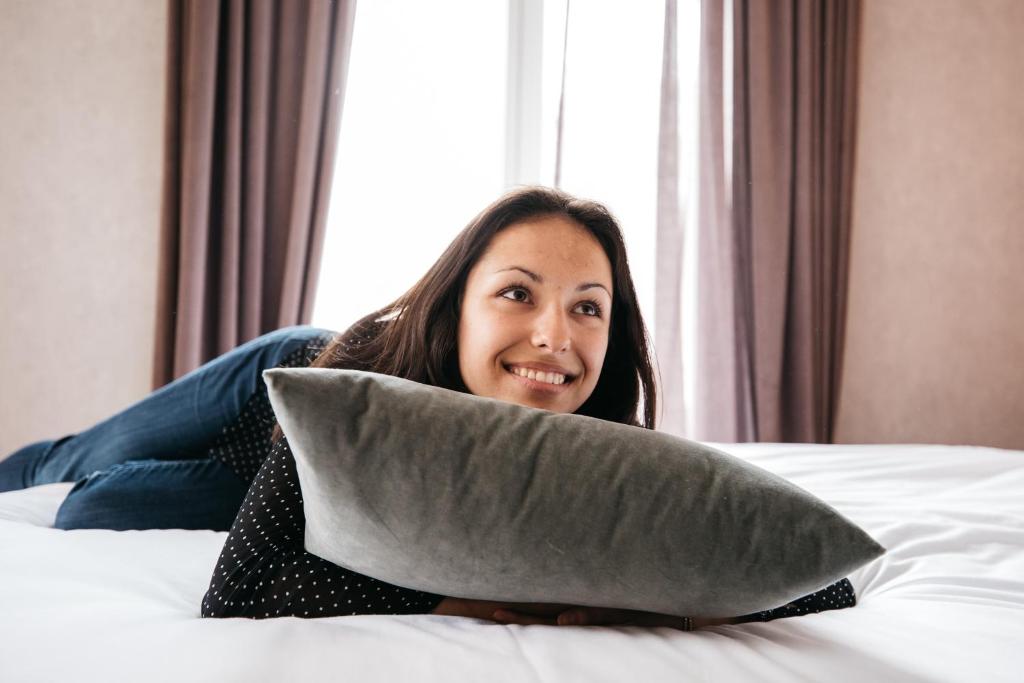 Monsieur Maurice - Resim 25