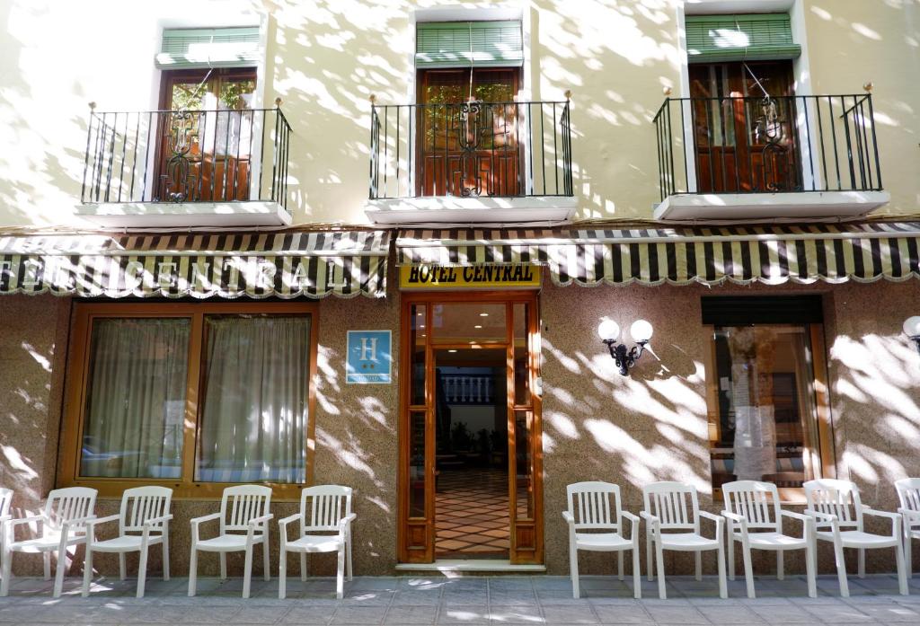 Hotel Central, Lanjarón – Updated 2023 Prices