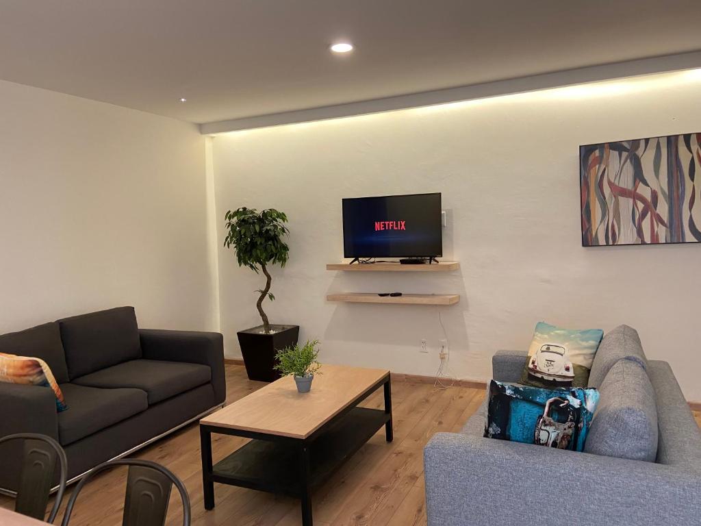 Casa Donceles Apt 3 Hermoso y super amplio, ideal para la familia, Sanitizado! 9 min del Zócalo y 3 de Palacio de Bellas Artes, WiFi gratis!!