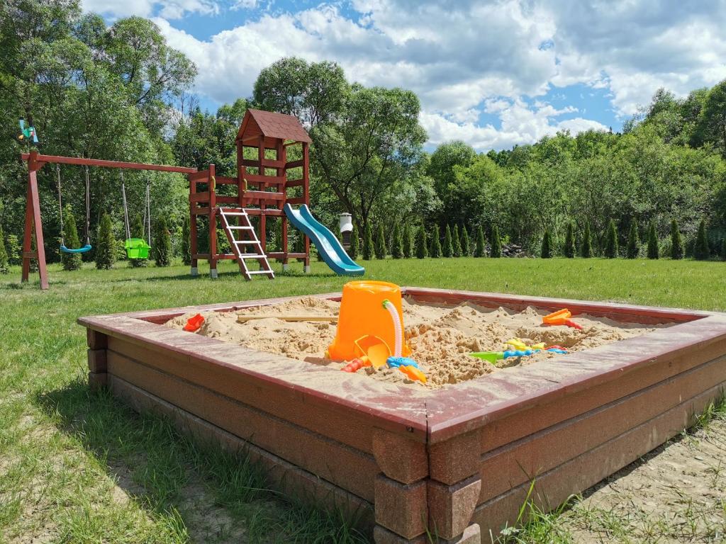 Herní místnost nebo prostor pro děti v ubytování Zamoček