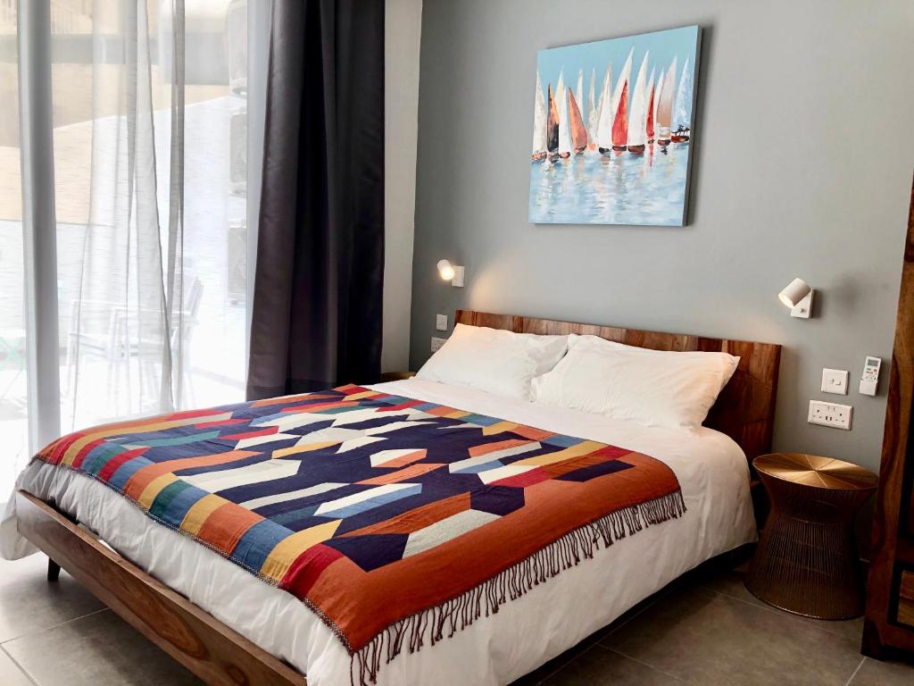 Apartments by Sliema promenade and beach - 1