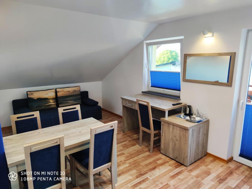 Pokoje Gościnne Pod Kasztanami - 1