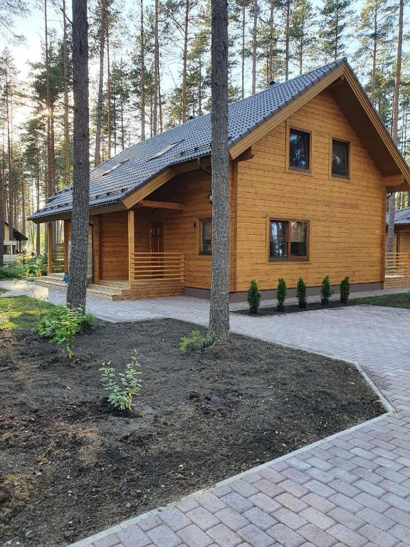 Budova, kde se vila nachází