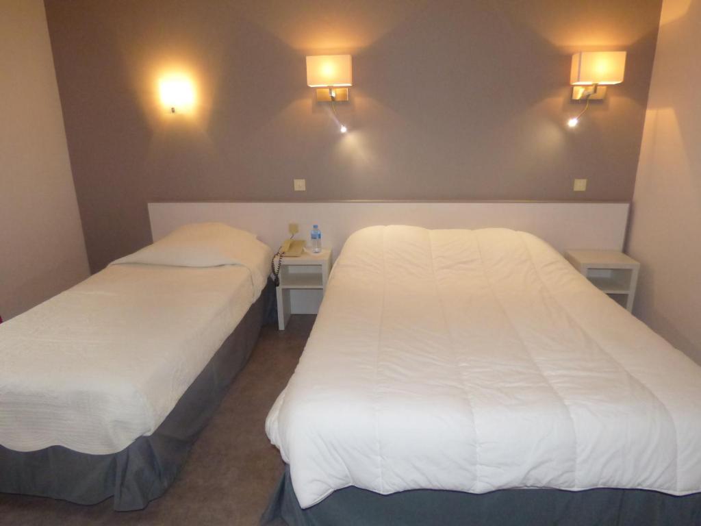 Hotel du Centre - Quadruple Room