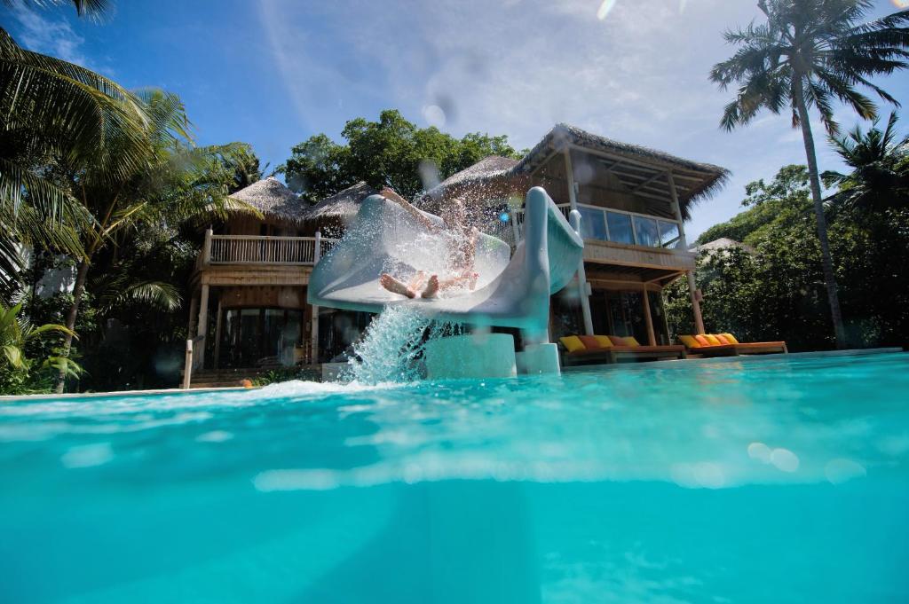10 Hoteles de lujo y exclusivos en las Maldivas 260331729