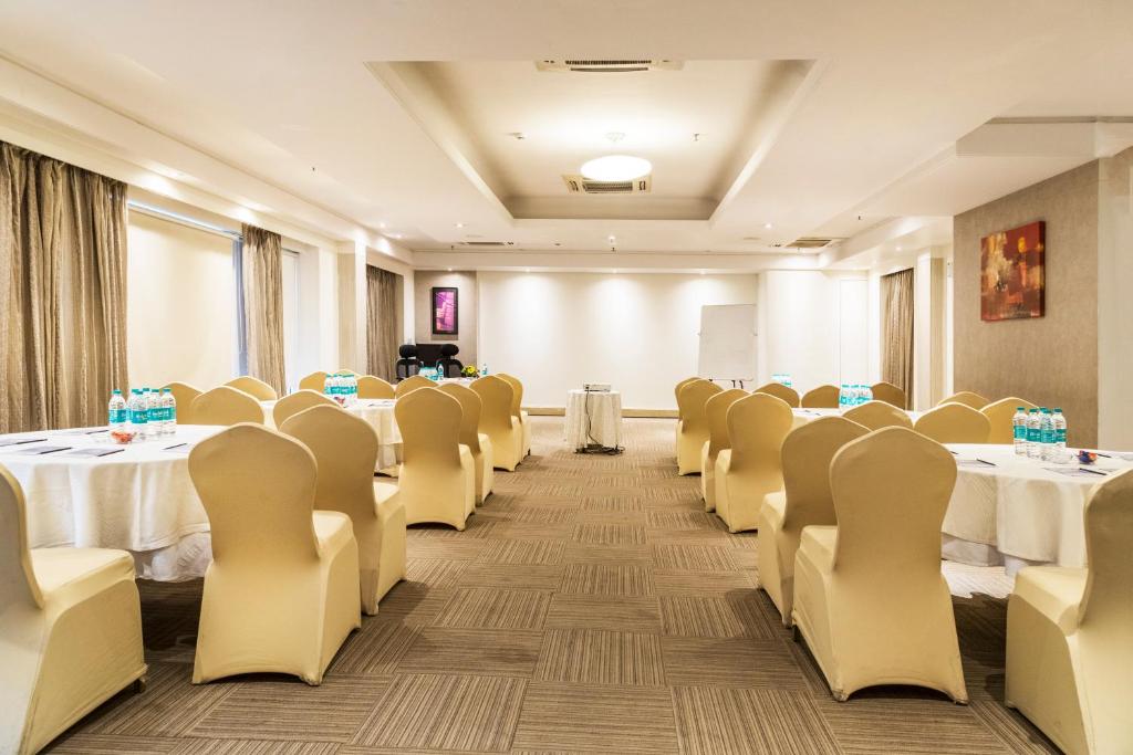 Posezení v ubytování Fortune Park, Ahmedabad - Member ITC Hotels' Group