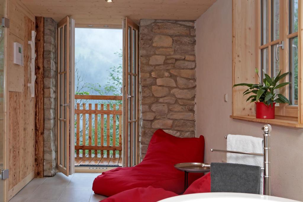 Posezení v ubytování Ferienhaus Haldenmühle - traumhafte Lage mitten in der Natur mit Sauna