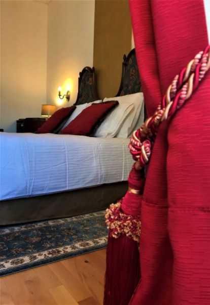 Postel nebo postele na pokoji v ubytování Hotel Castille