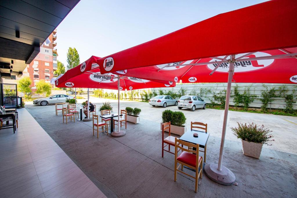 Restaurace v ubytování Hotel Miki