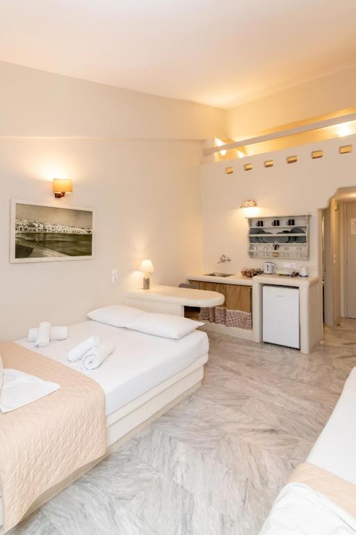 Fratelli Family Rooms - Deluxe Double Room With Sea View