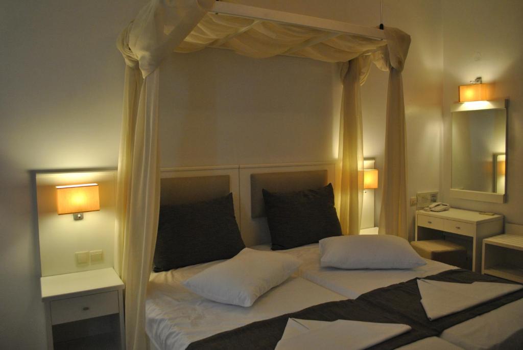 Mirini Hotel - Habitación Triple Superior - Frente Al Mar