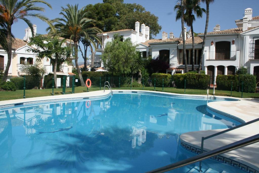 Vakantiehuis Adosada Laguna Beach Estepona (Spanje Estepona ...