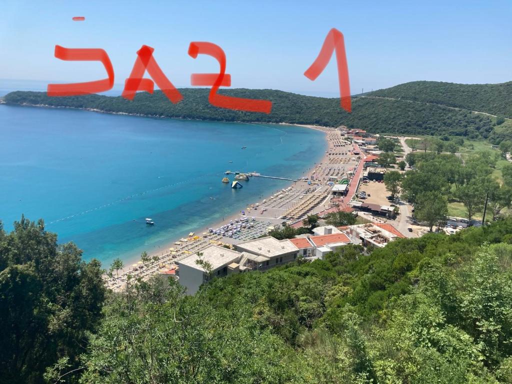 Peisaj natural din apropierea acestei pensiuni