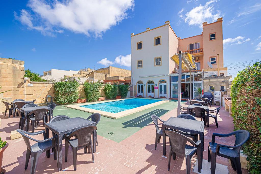 Bassein majutusasutuses Mariblu Hotel või selle lähedal