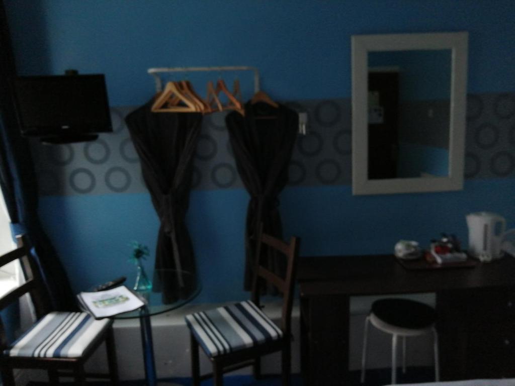 The Garnett - Twin Room