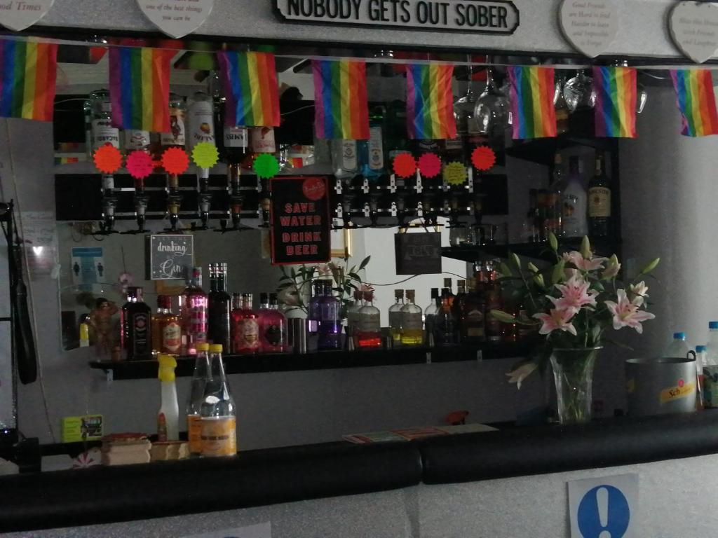 The Garnett - Resim 23