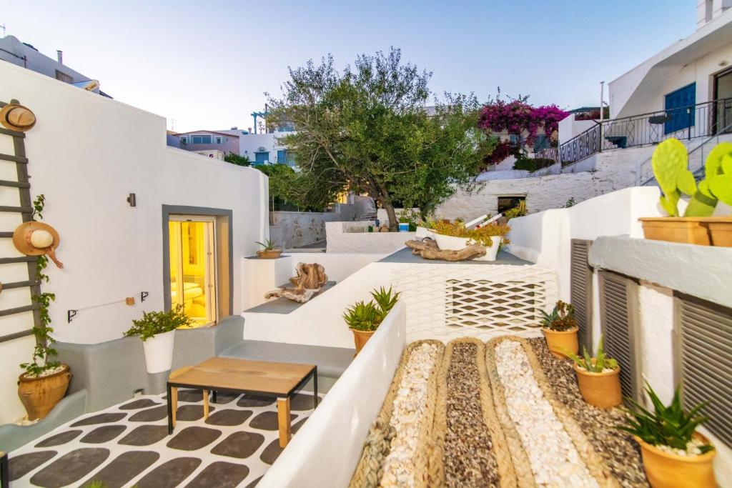 Tinos Fratelli family rooms
