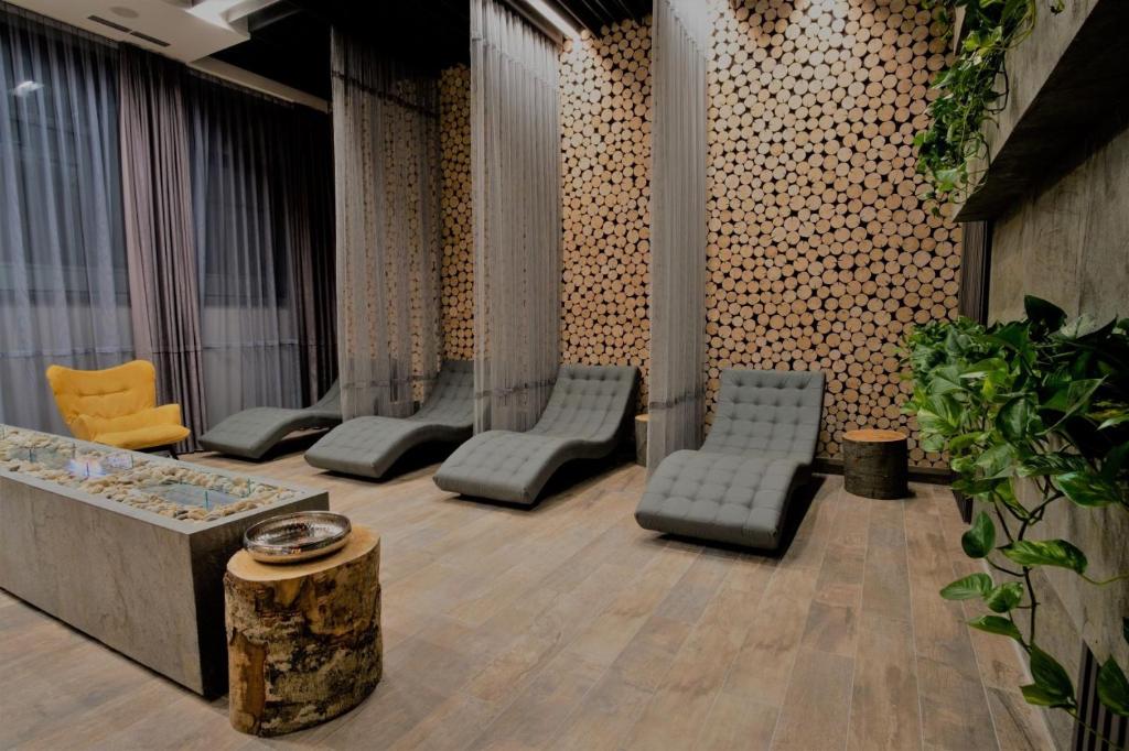 Posezení v ubytování Hotel Hills Sarajevo Congress & Thermal Spa Resort