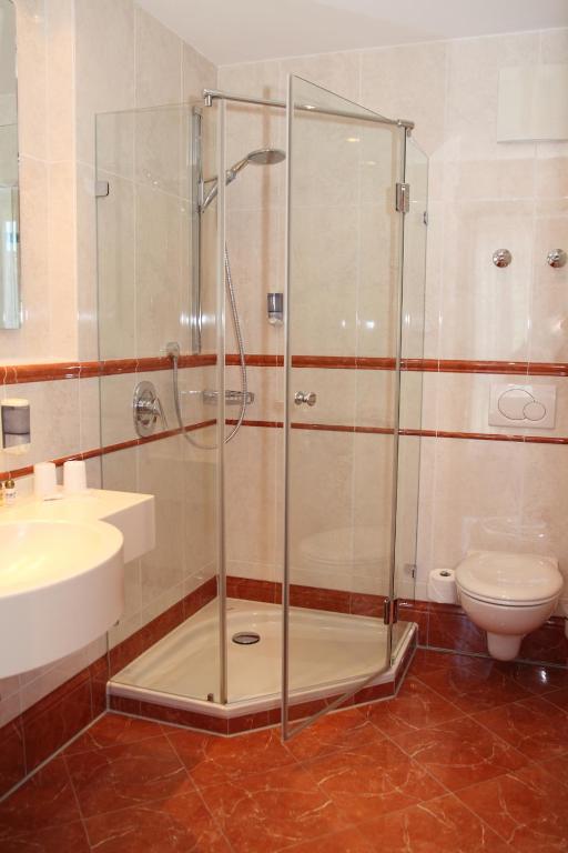 Koupelna v ubytování Hotel Zur Post