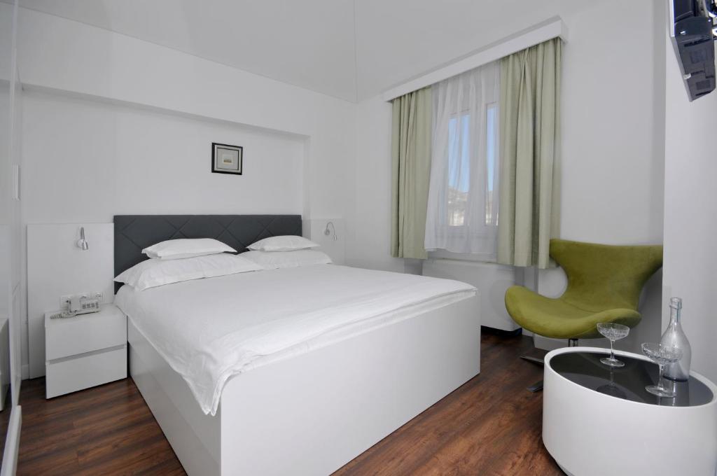 Heritage Hotel Vila Sikaa - Double Room With Sea View