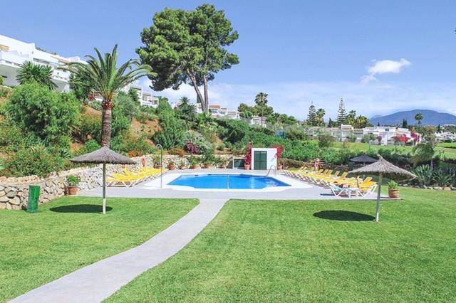 2 Bedroom Apartment Aloha Golf Puerto Banus Marbella Spain Booking Com