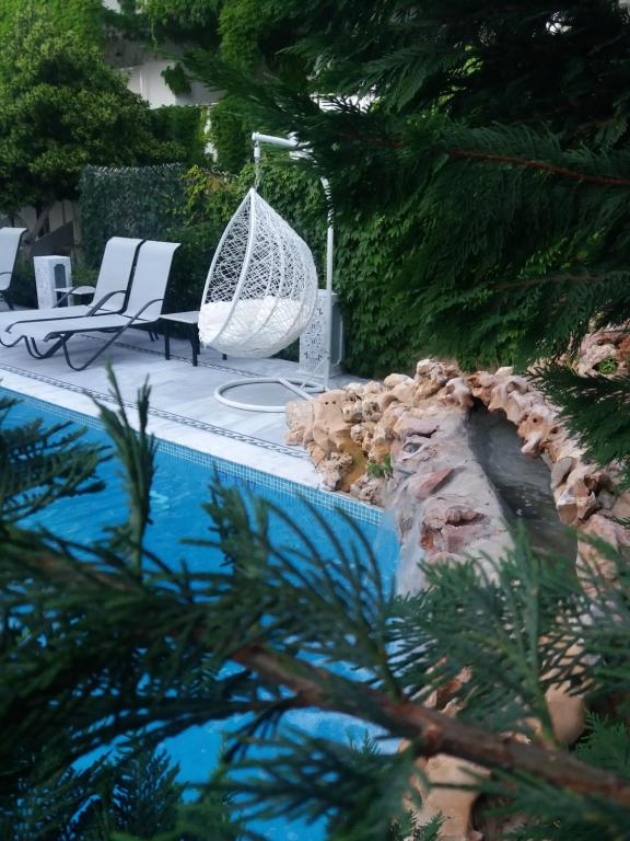 Bazén v ubytování Pegasus Hotel nebo v jeho okolí