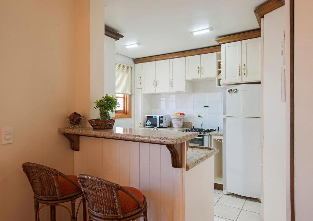 SOLAR 401 - COBERTURA 4 DOR. JUNTO À RUA COBERTA - 12 PESSOAS  SOLAR 401 - COBERTURA 4 DOR. JUNTO À RUA COBERTA - 12 PESSOAS