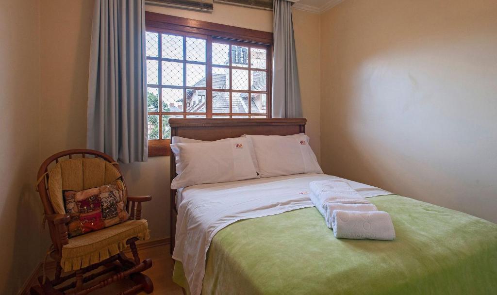 SOLAR 401 - COBERTURA 4 DOR. JUNTO À RUA COBERTA - 12 PESSOAS  SOLAR 401 - COBERTURA 4 DOR. JUNTO À RUA COBERTA - 12 PESSOAS