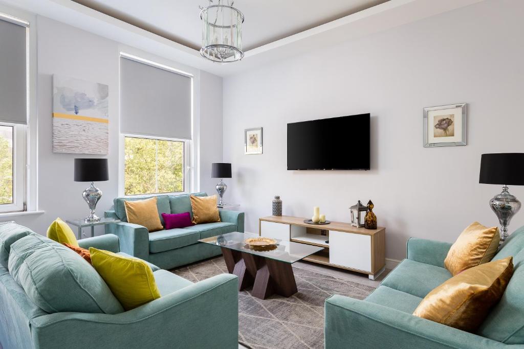Cromwell road apartments - Superior Apartment