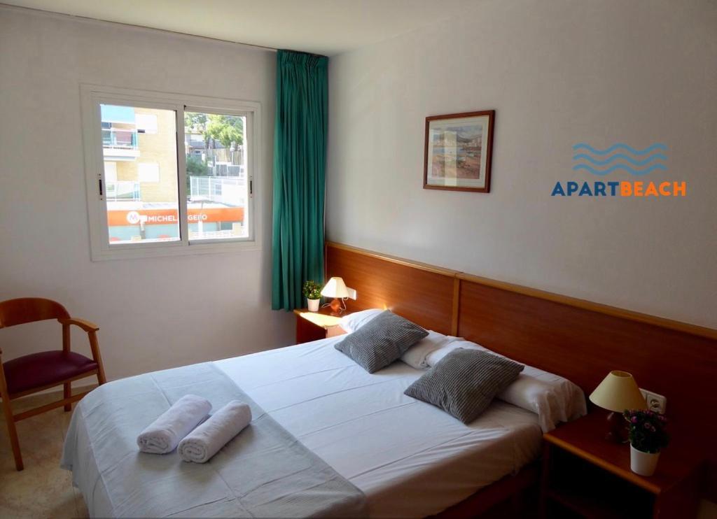 ApartBeach VANCOUVER Climatizado Piscina y Parquing, Salou ...