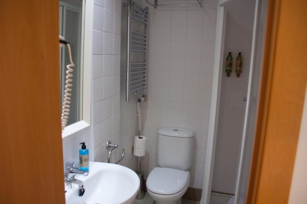 Koupelna v ubytování Hostal Cuéntame Evolución Auto Check in