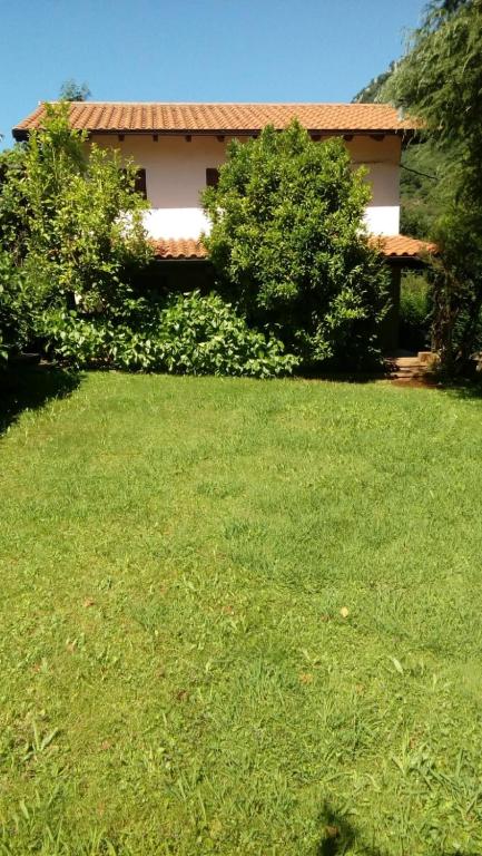 Vonkajšia záhrada v ubytovaní CASA DE CAMPO LAS ROZAS