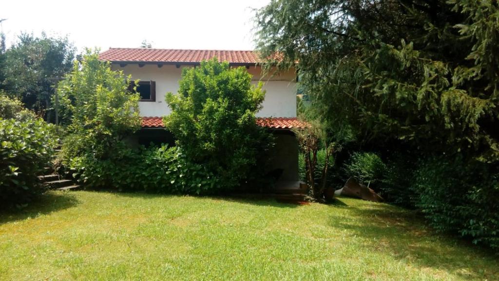 Vonkajšia záhrada v ubytovaní CASA DE CAMPO LAS ROZAS