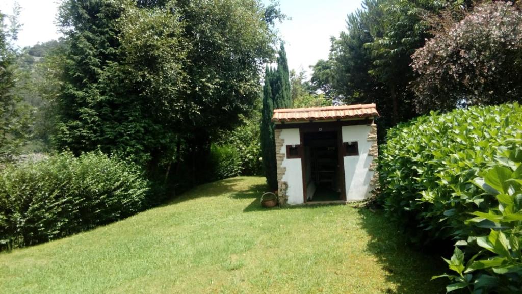 Vonkajšia záhrada v ubytovaní CASA DE CAMPO LAS ROZAS