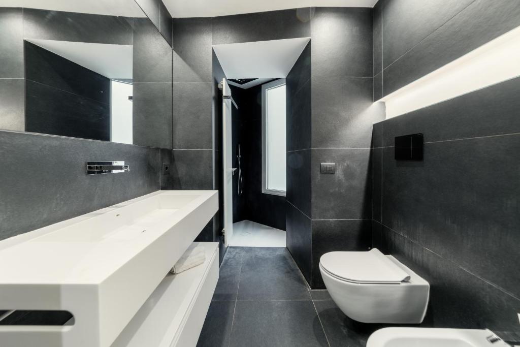 Łazienka w obiekcie Domus Quiritum Elite, Vatican luxury apartment