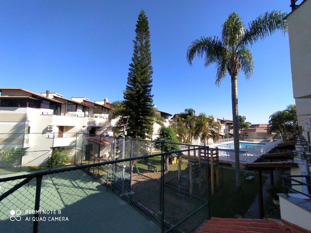  LINDO TRIPLEX- PISCINA-QUADRA DE TÊNIS