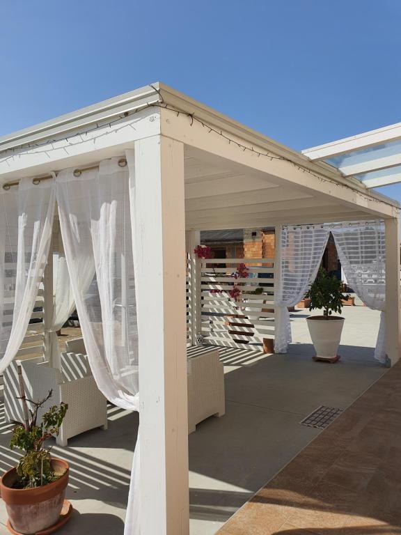 Zdjęcie z galerii obiektu Luxury CASELLO 28 Affitti Brevi w mieście Marconia