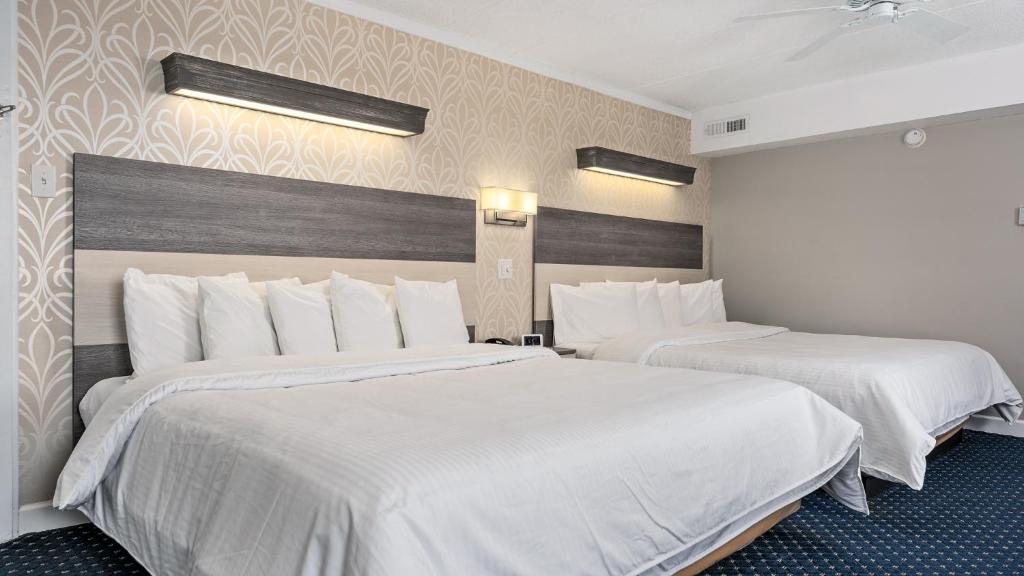 Adventurer Oceanfront Inn - TWEE ROOM Suite - Oceanfront - Unit E