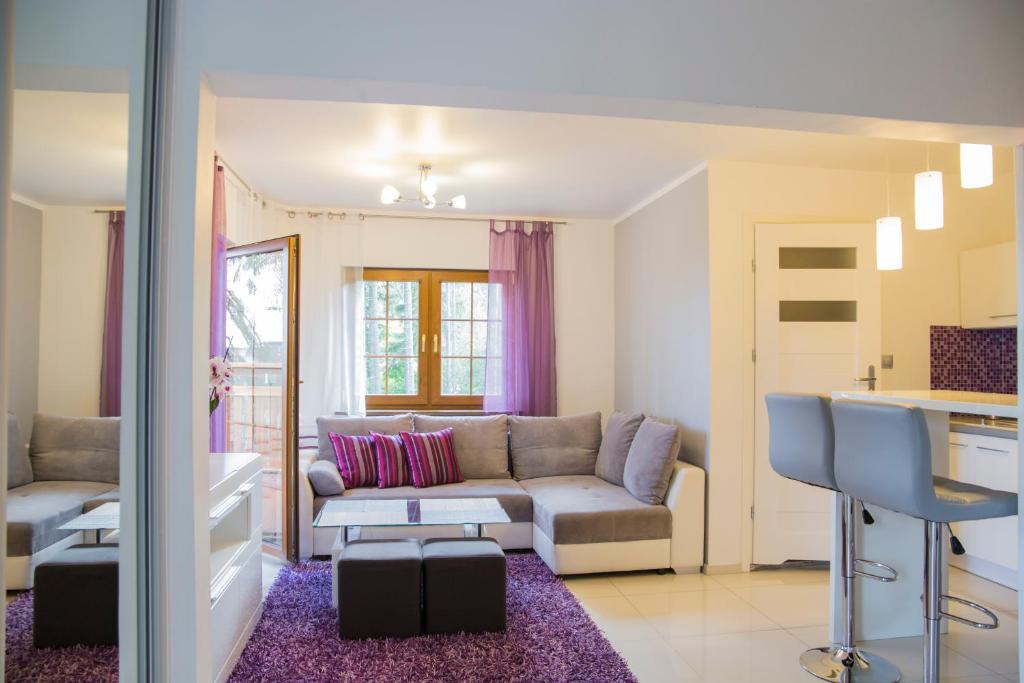 Posedenie v ubytovaní Apartamenty EDEN jacuzzi, sauna