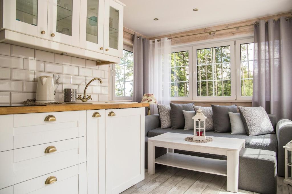 Kuchyňa alebo kuchynka v ubytovaní Apartamenty EDEN jacuzzi, sauna
