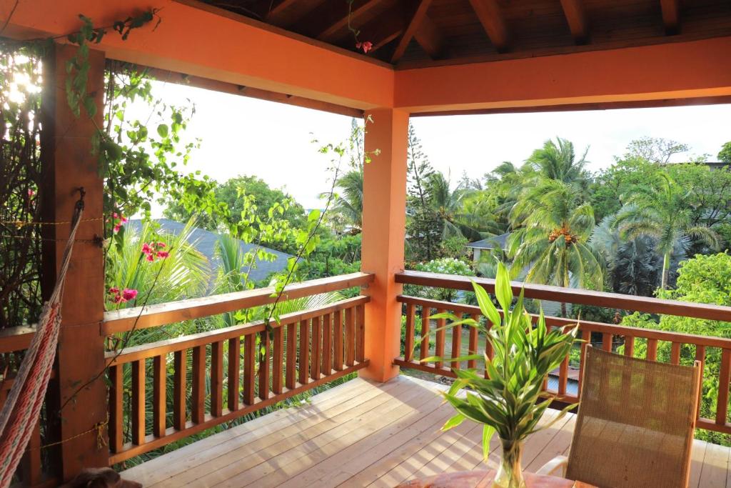 Balkón nebo terasa v ubytování Hotel Posada Seremein ,West Bay ,Roatan